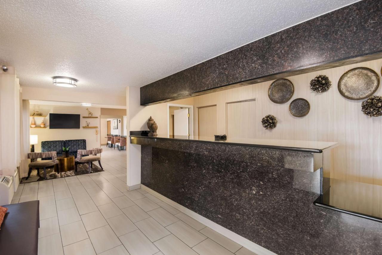 Best Western Mount Pleasant Inn Экстерьер фото