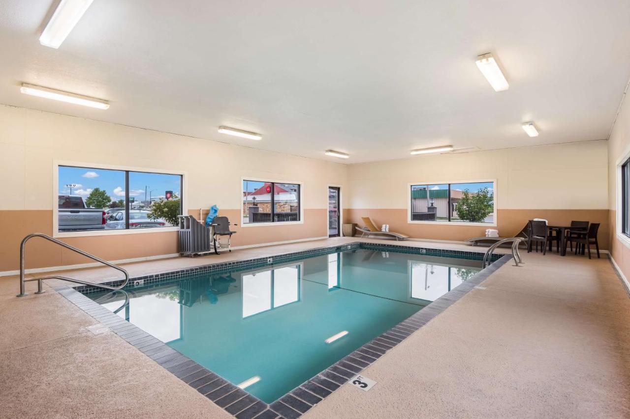 Best Western Mount Pleasant Inn Экстерьер фото