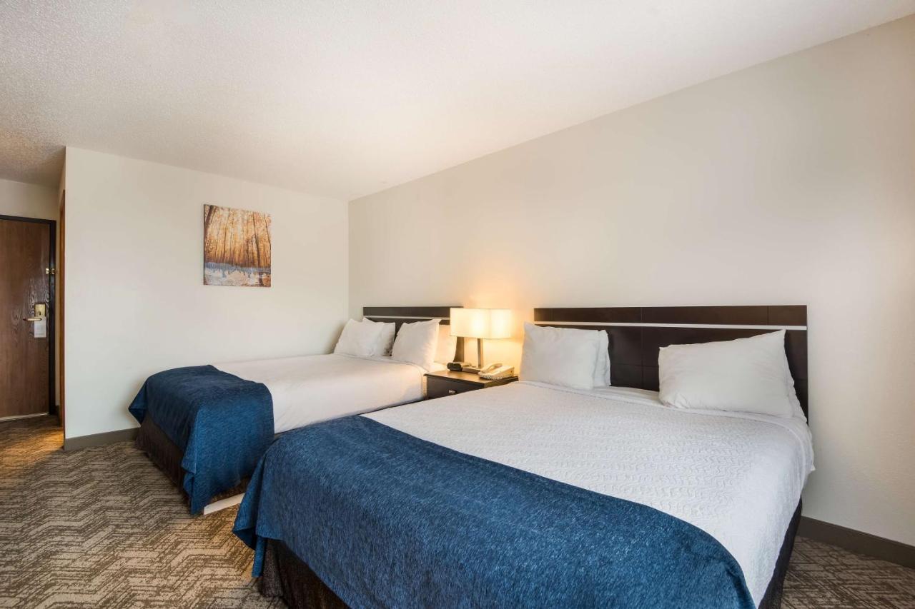 Best Western Mount Pleasant Inn Экстерьер фото