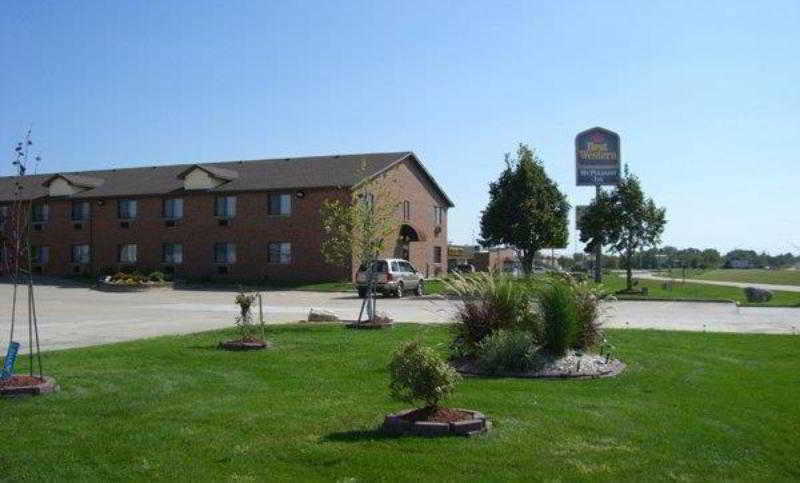 Best Western Mount Pleasant Inn Экстерьер фото